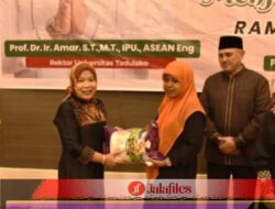 Gelar Buka Puasa Bersama, DWP Untad Ulurkan Bantuan kepada Korban Bencana Sumatera